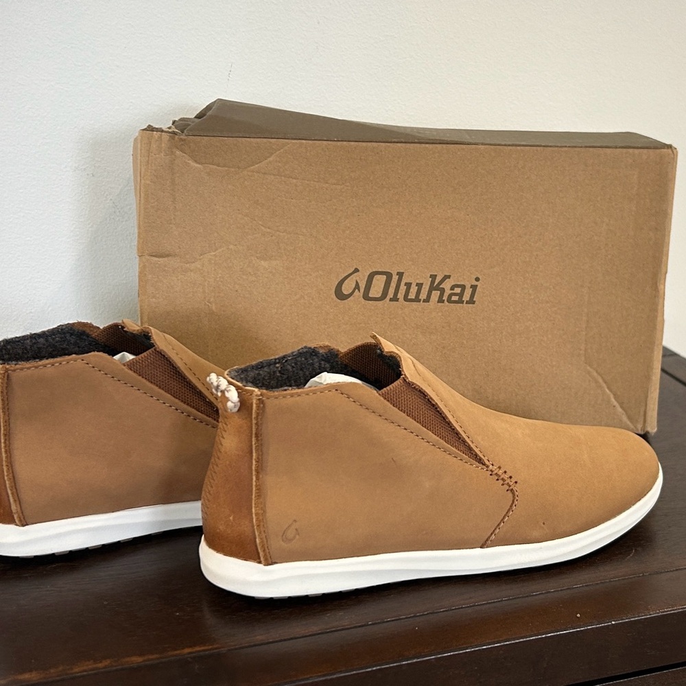 OluKai Women’s Brown Slip-On Loafers